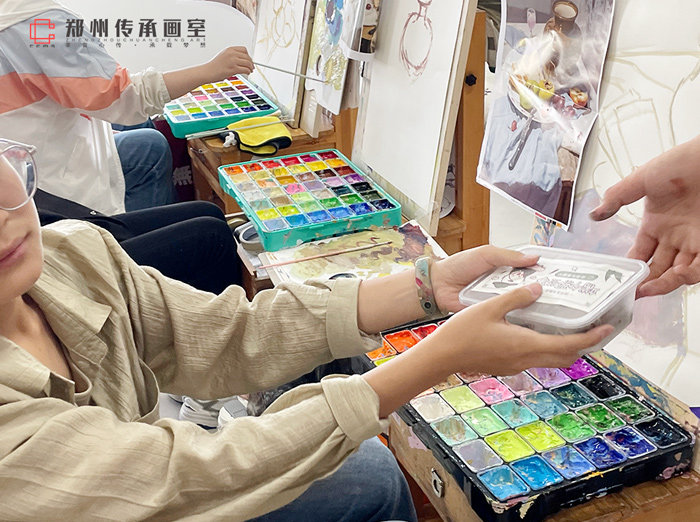 从郑州传承画室出发，奔赴艺术名校之约